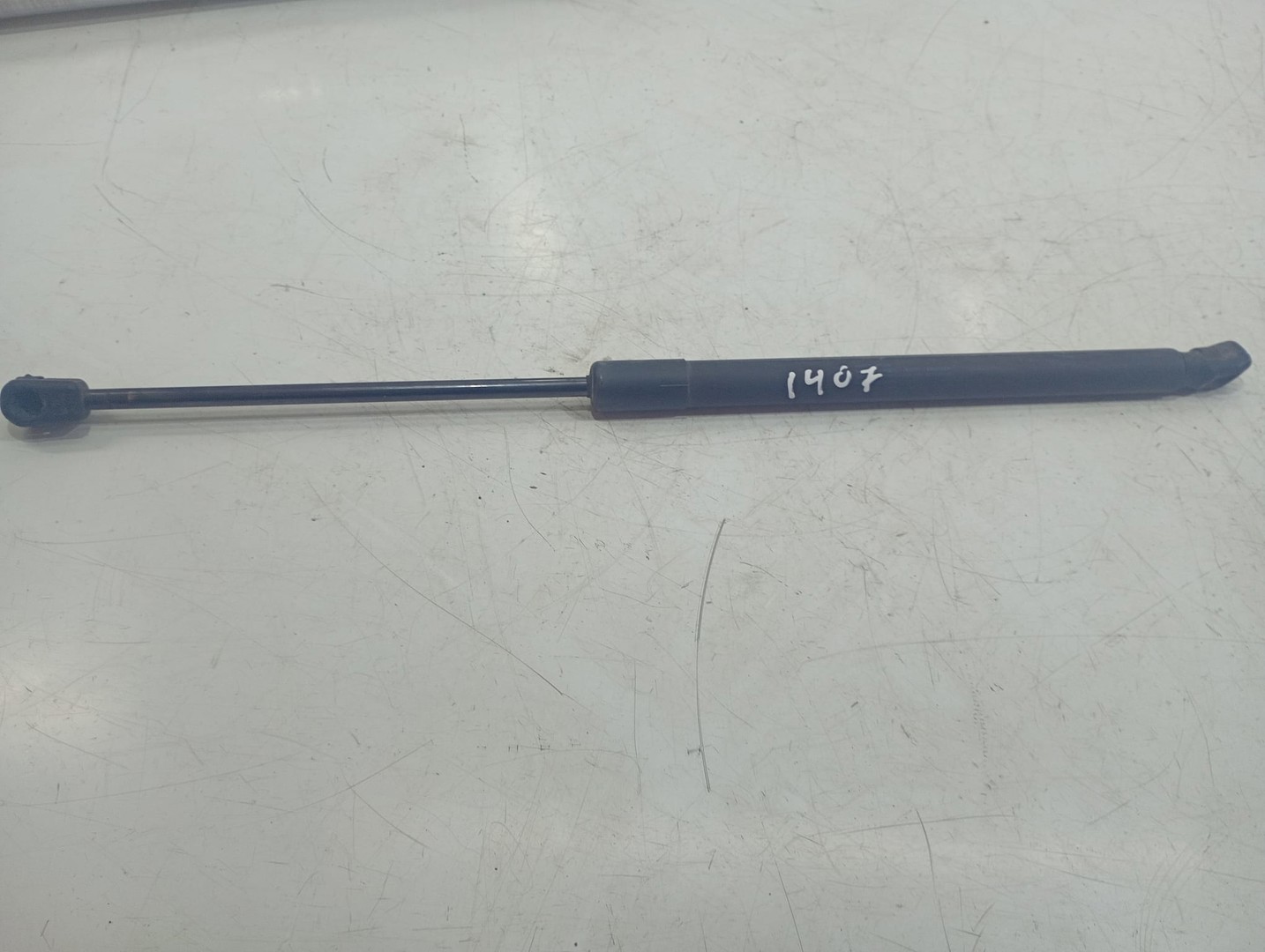 Amortizor capota 5m0827550a Volkswagen Golf Plus 1 (2004 - 2009)