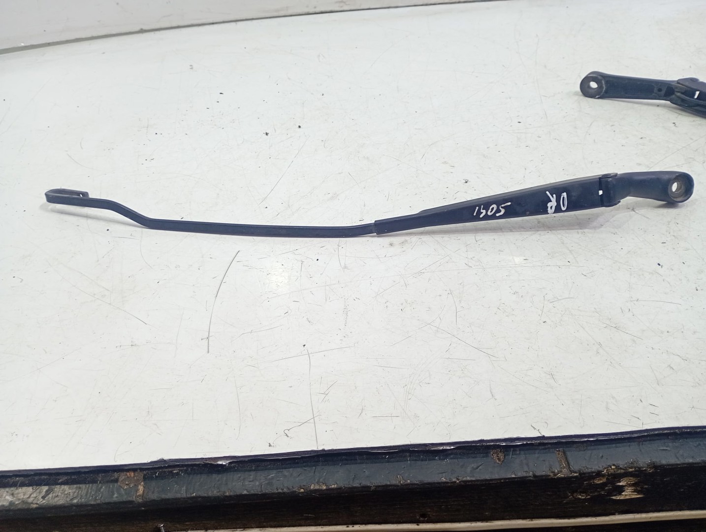 Brat stergator parbriz dreapta 3b1955410 Volkswagen Passat B5.5 (facelift) (2000 - 2005)