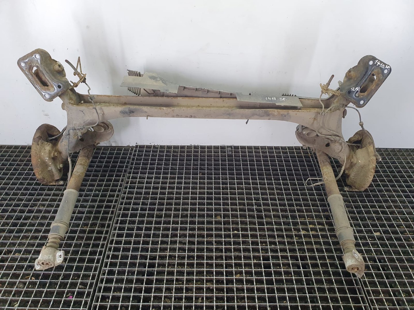 Punte spate Peugeot 3008 1 (2010 - 2013)