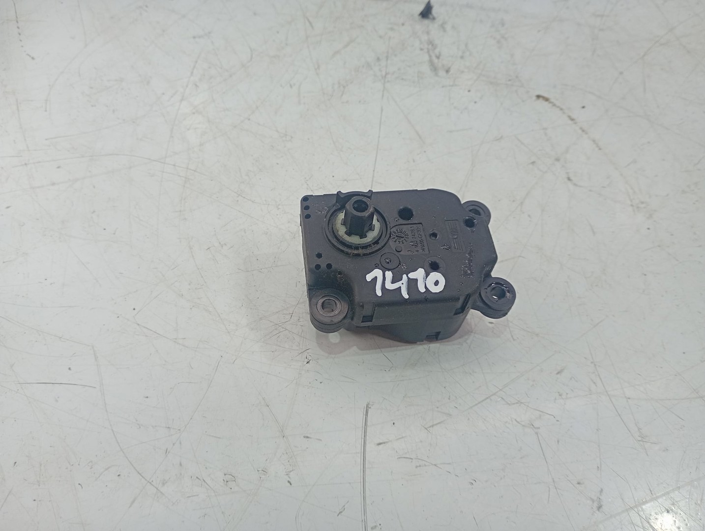 Motoras clapeta mixaj aer 410474281 Volkswagen Golf Plus 1 (2004 - 2009)