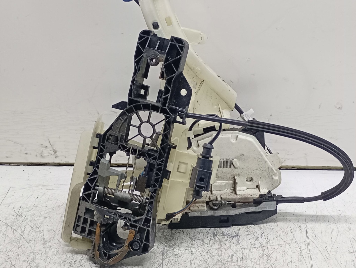 Broasca dreapta fata 5N1837016C Volkswagen Passat CC 1 (2008 - 2012)