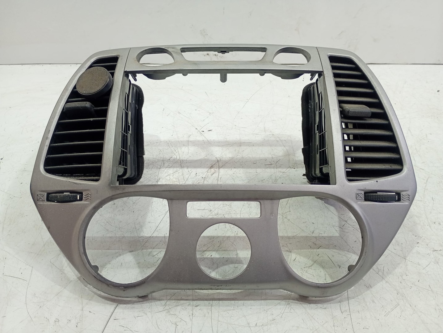 Grila ventilatie bord Hyundai i20 PB (2008 - 2012)