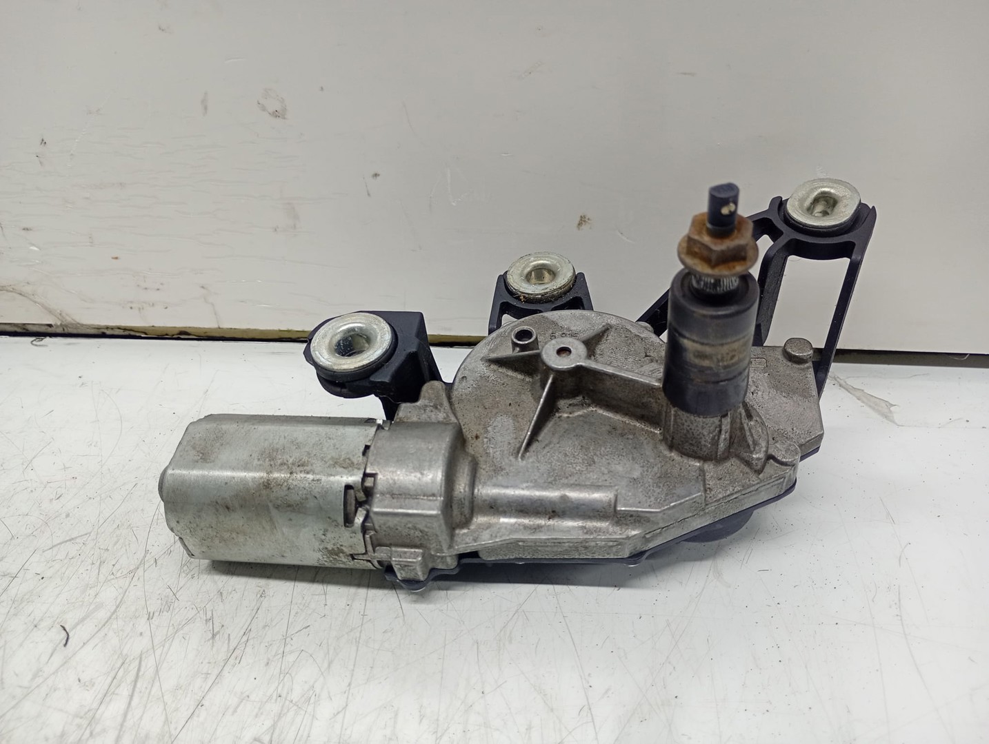 Motoras stergator haion 0390201592 Volkswagen Passat B5.5 (facelift) (2000 - 2005)