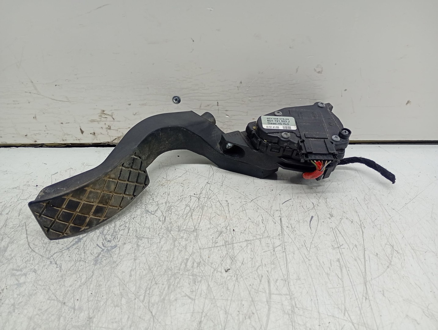Pedala acceleratie 8D1721523J Volkswagen Passat B5.5 (facelift) (2000 - 2005)