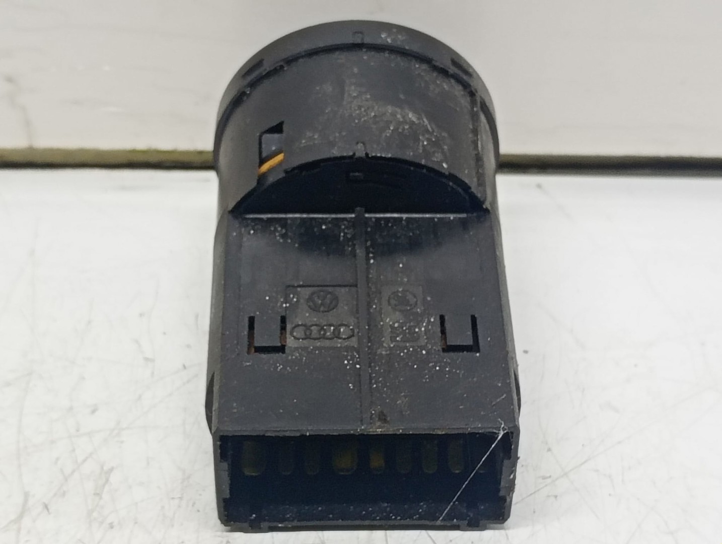Prag stanga 51777256911 BMW Seria 3 F31 (2011 - 2016)