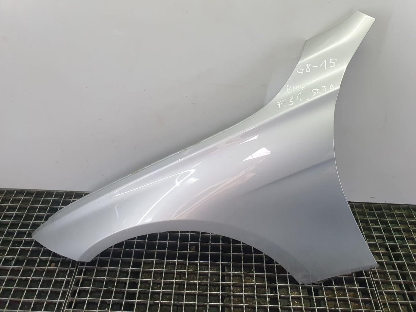 Aripa stanga fata 7240873 7279711 BMW Seria 3 F31 (2011 - 2016)