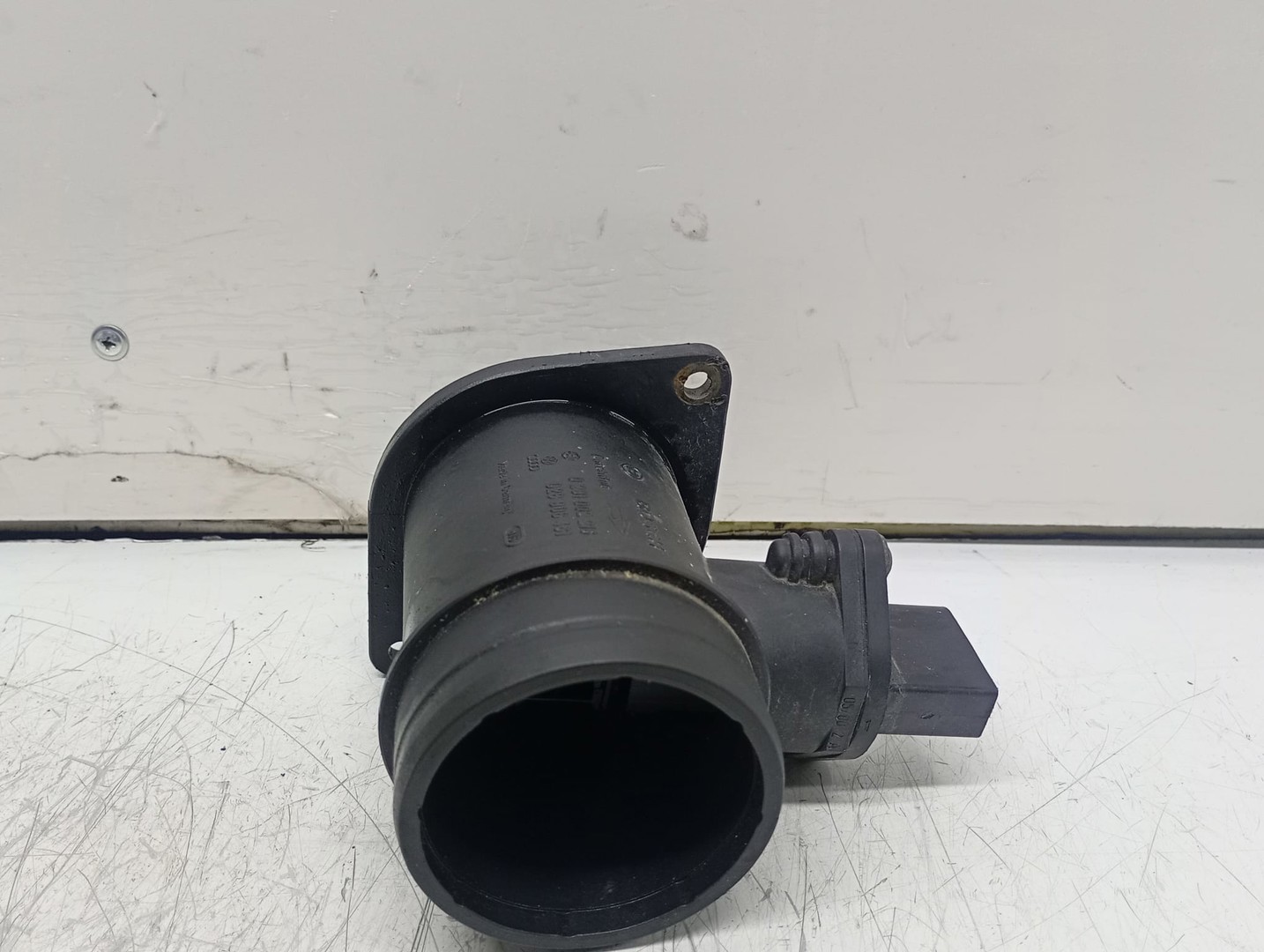 Debitmetru aer 0281002216 Volkswagen Passat B5.5 (facelift) (2000 - 2005)
