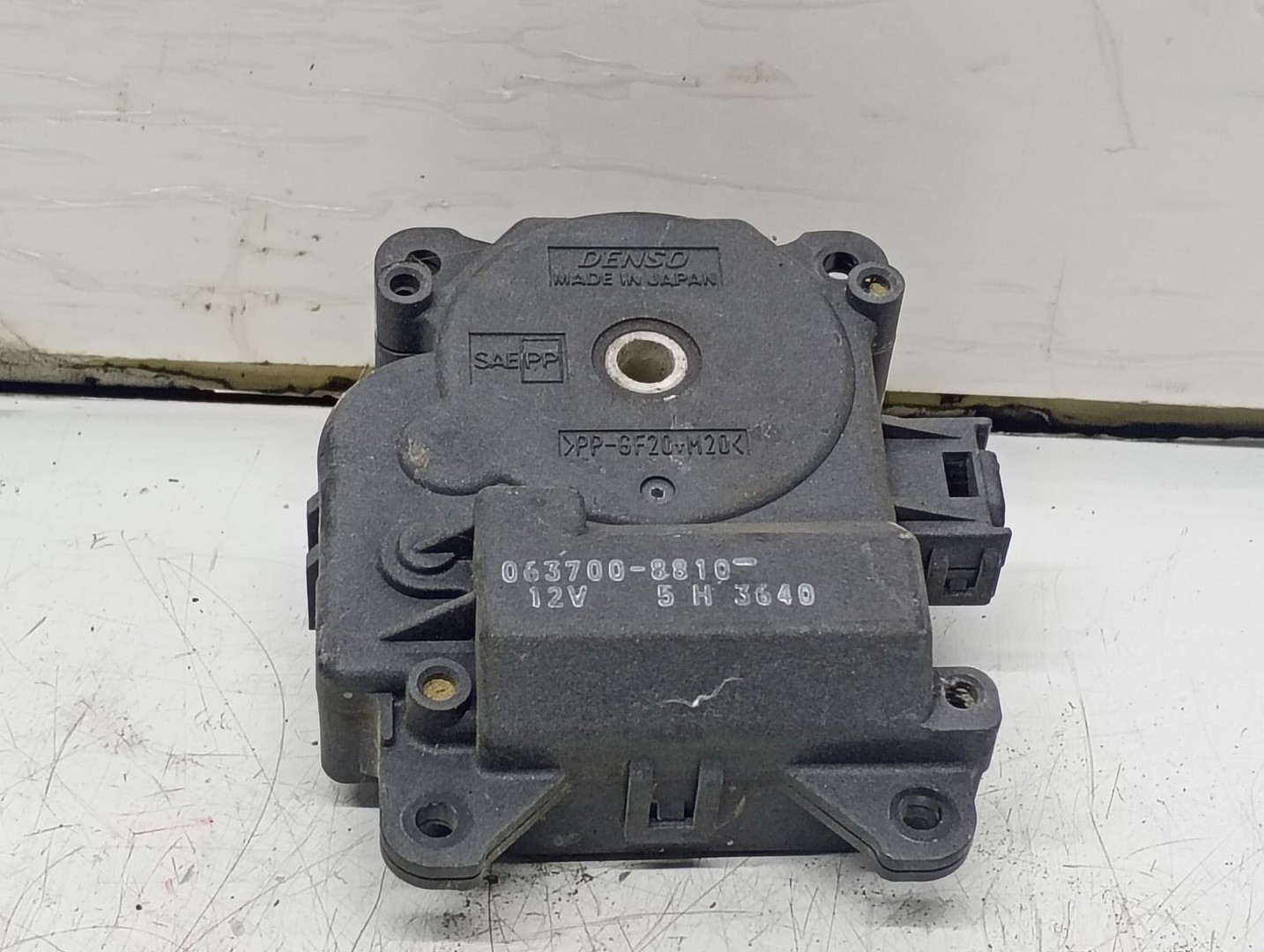 Motoras clapeta mixaj aer 063700-9810 Lexus RX 2 (2003 - 2009)