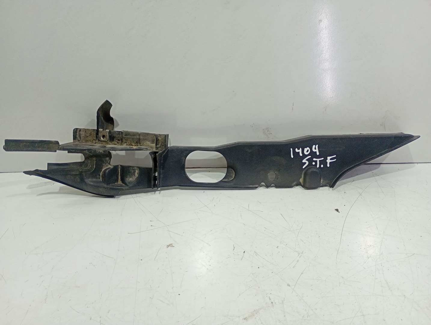 Suport bara spate 8m51a02476a Ford Focus 2 (facelift) (2008 - 2011)