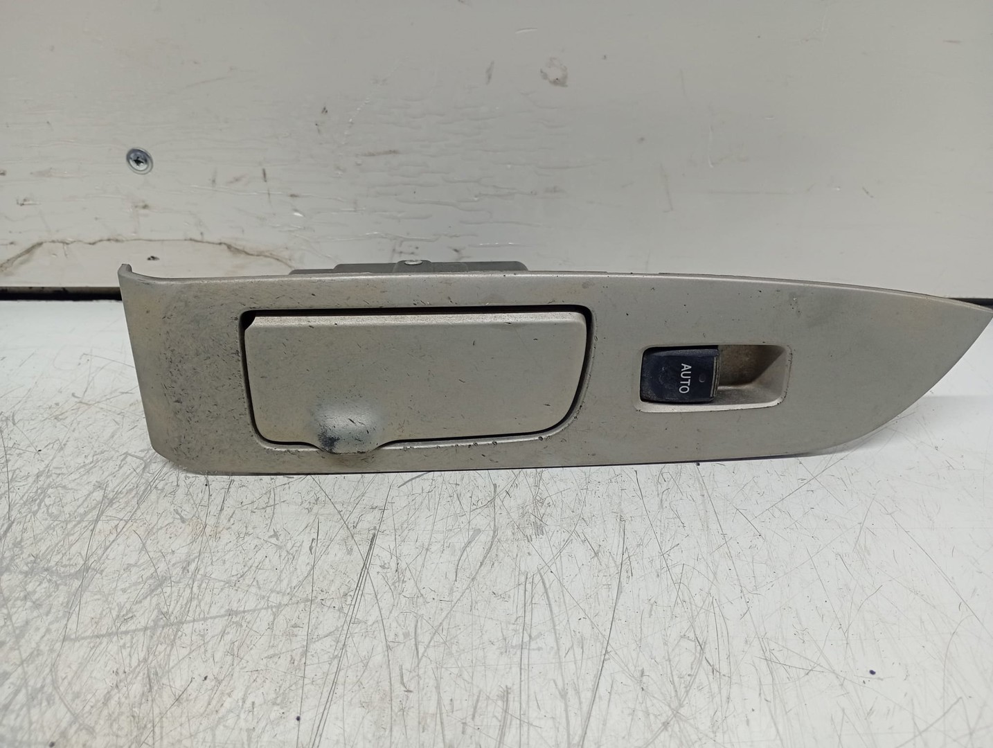 Buton geam 7428048120 Lexus RX 2 (2003 - 2009)