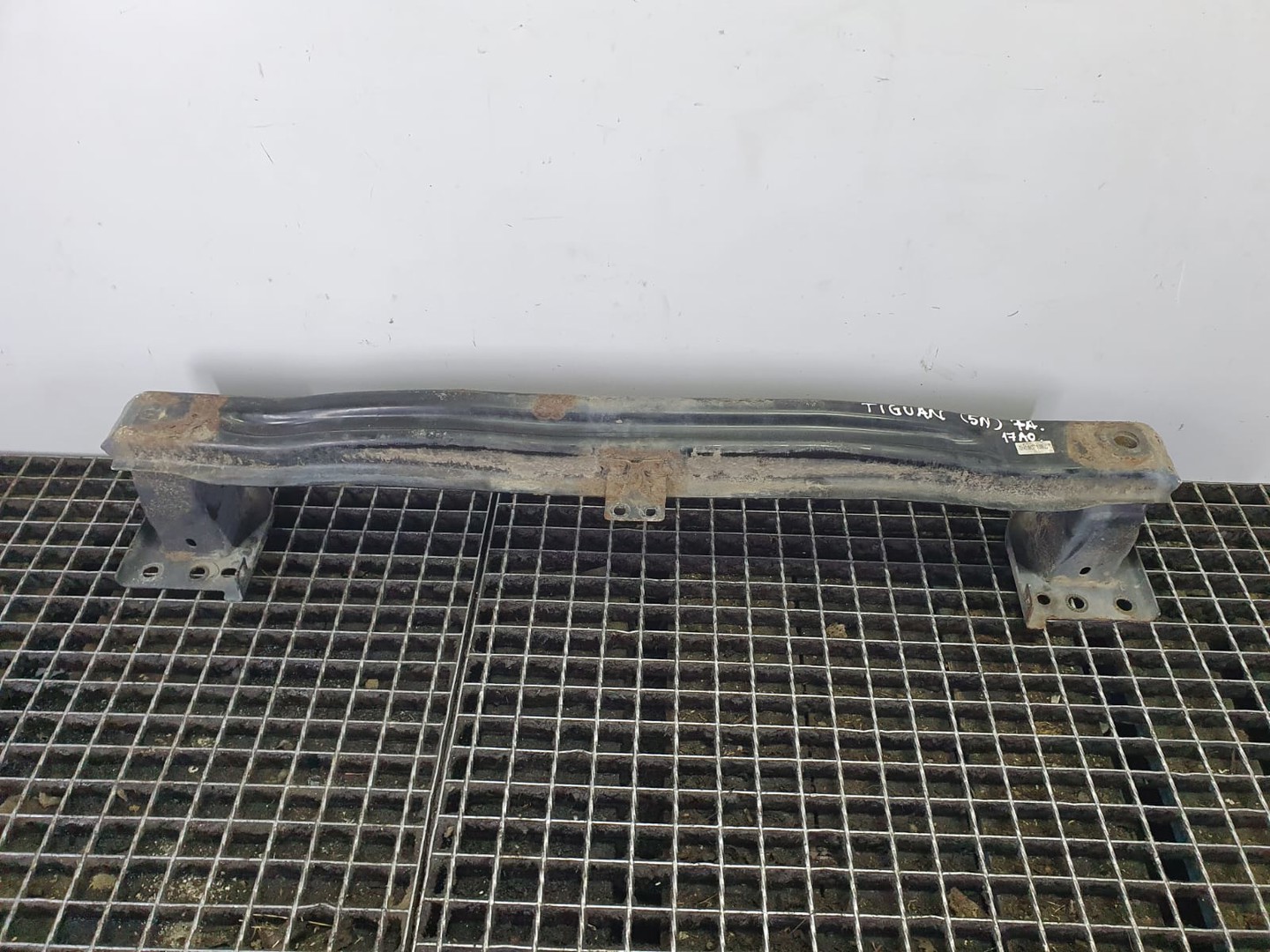 Armatura bara fata 5n0807109c Volkswagen Tiguan 1 (5N) (2007 - 2011)