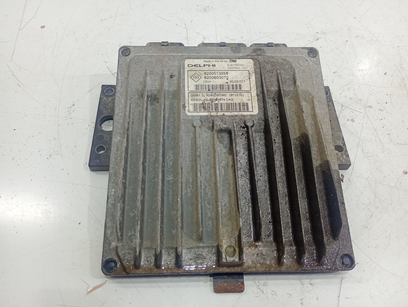 Calculator motor ECU 8200513058 Dacia Logan 1 (2004 - 2008)