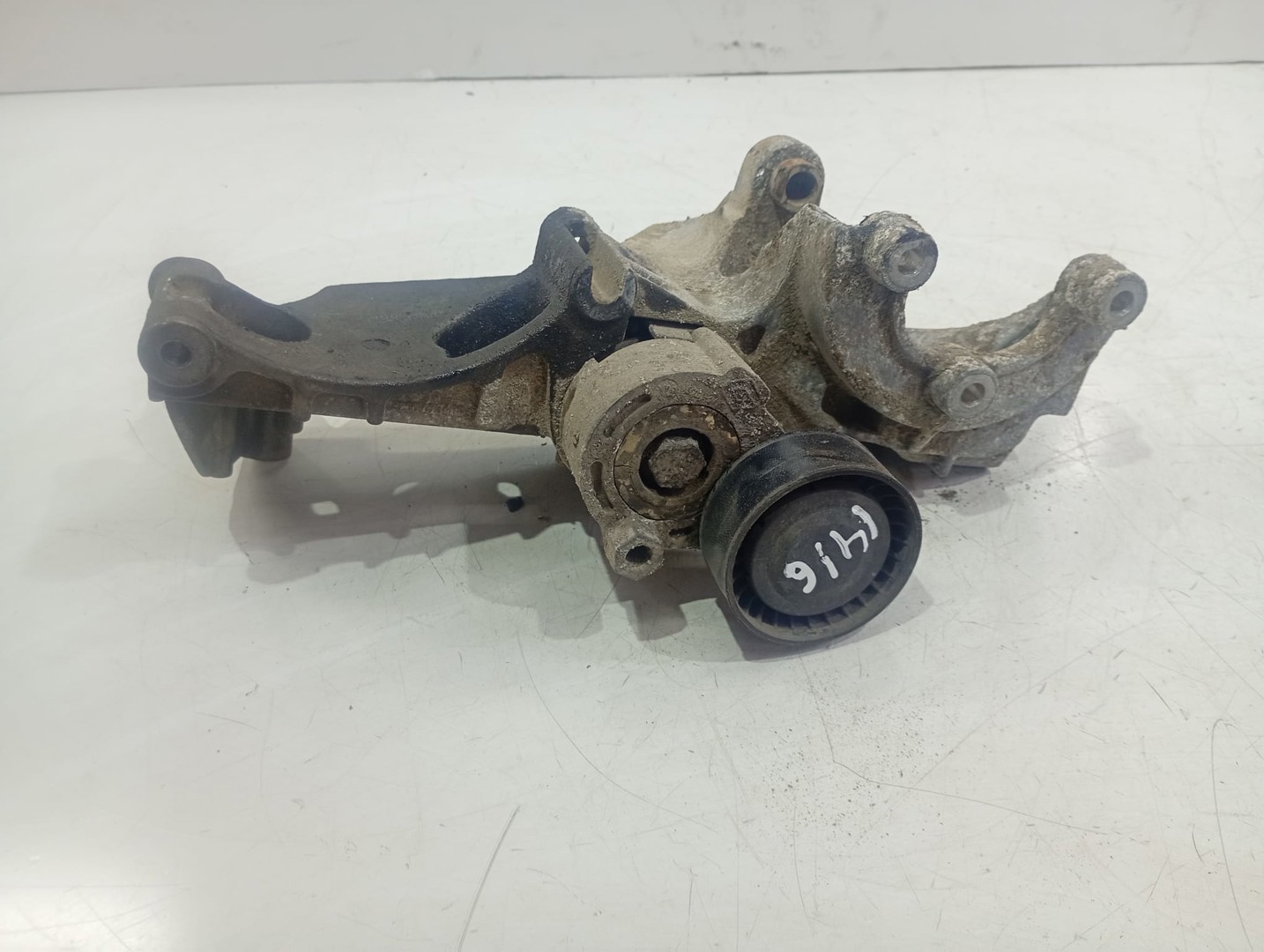 Suport accesorii 8200473400 Dacia Logan 1 (2004 - 2008)