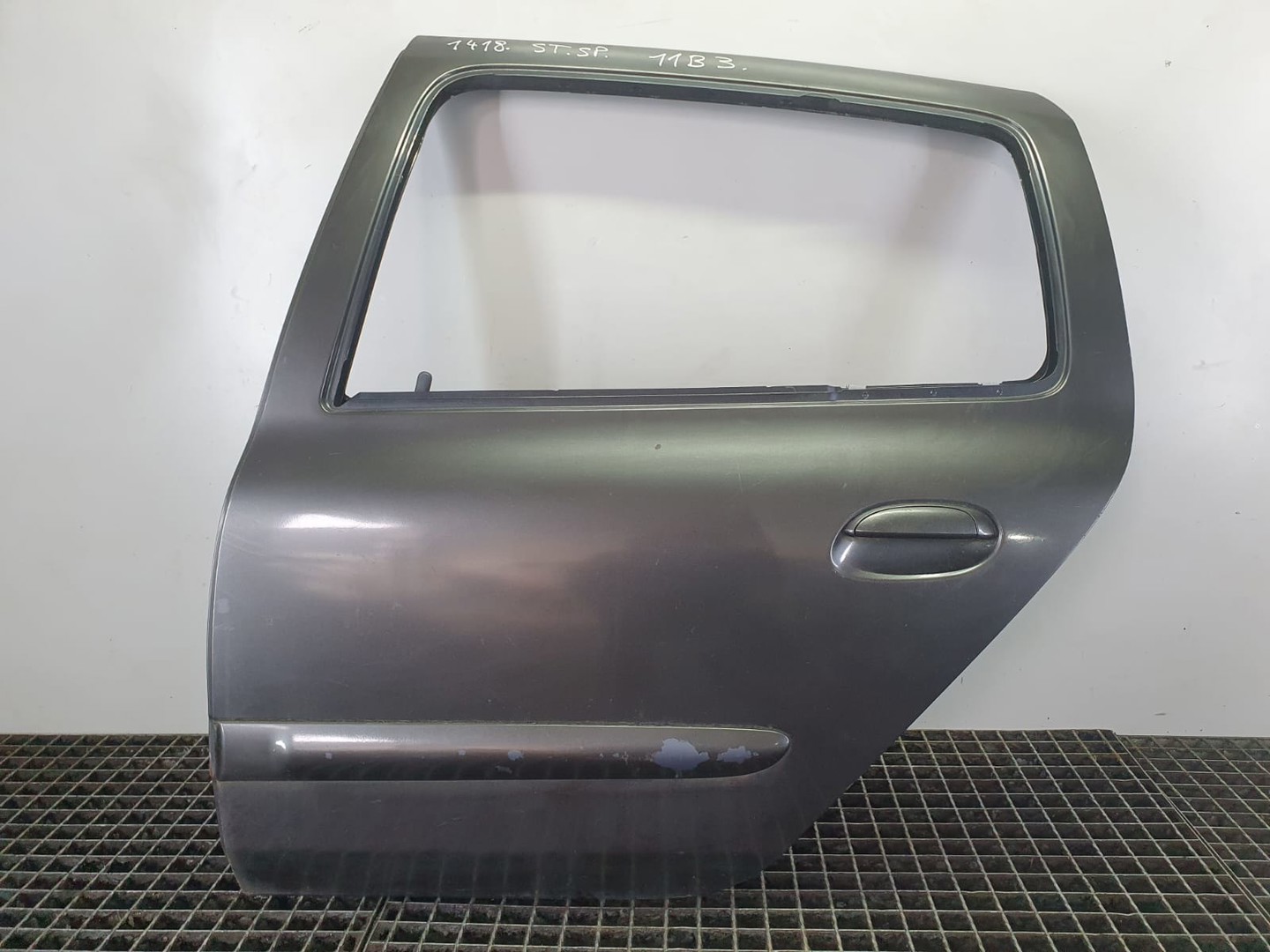 Usa stanga spate Renault Symbol 1 (facelift) (2002 - 2006)