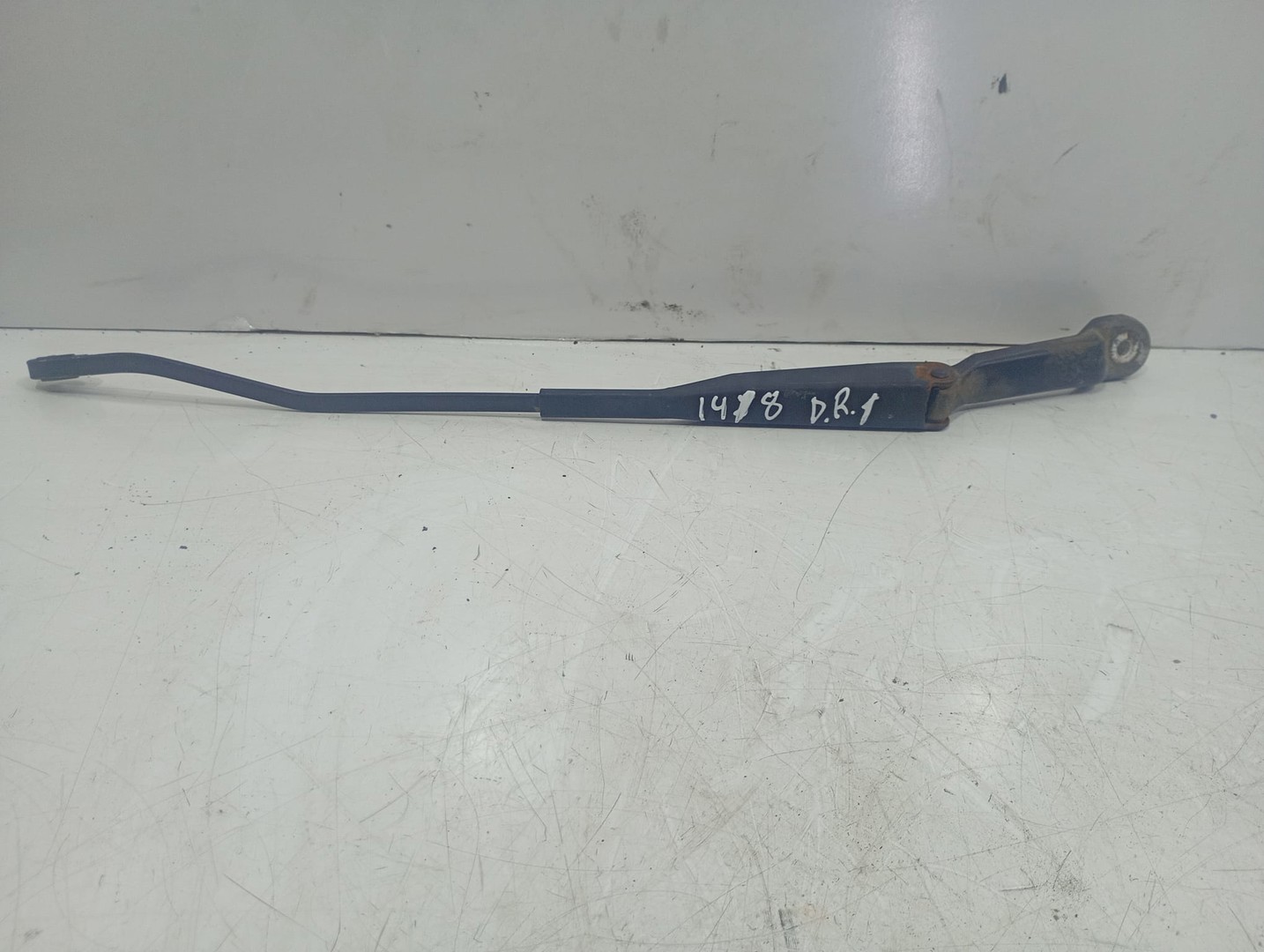 Brat stergator parbriz dreapta 8200394530 Renault Symbol 1 (facelift) (2002 - 2006)