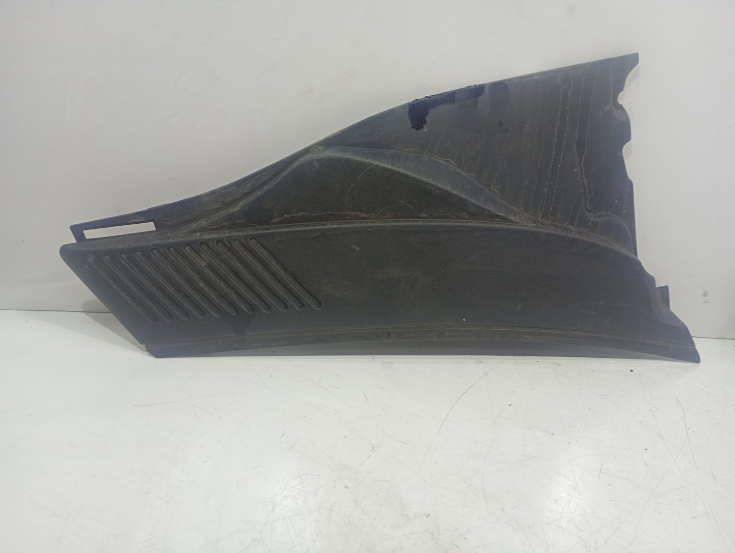 Grila stergatoare parbriz 7700410609 Renault Symbol 1 (facelift) (2002 - 2006)
