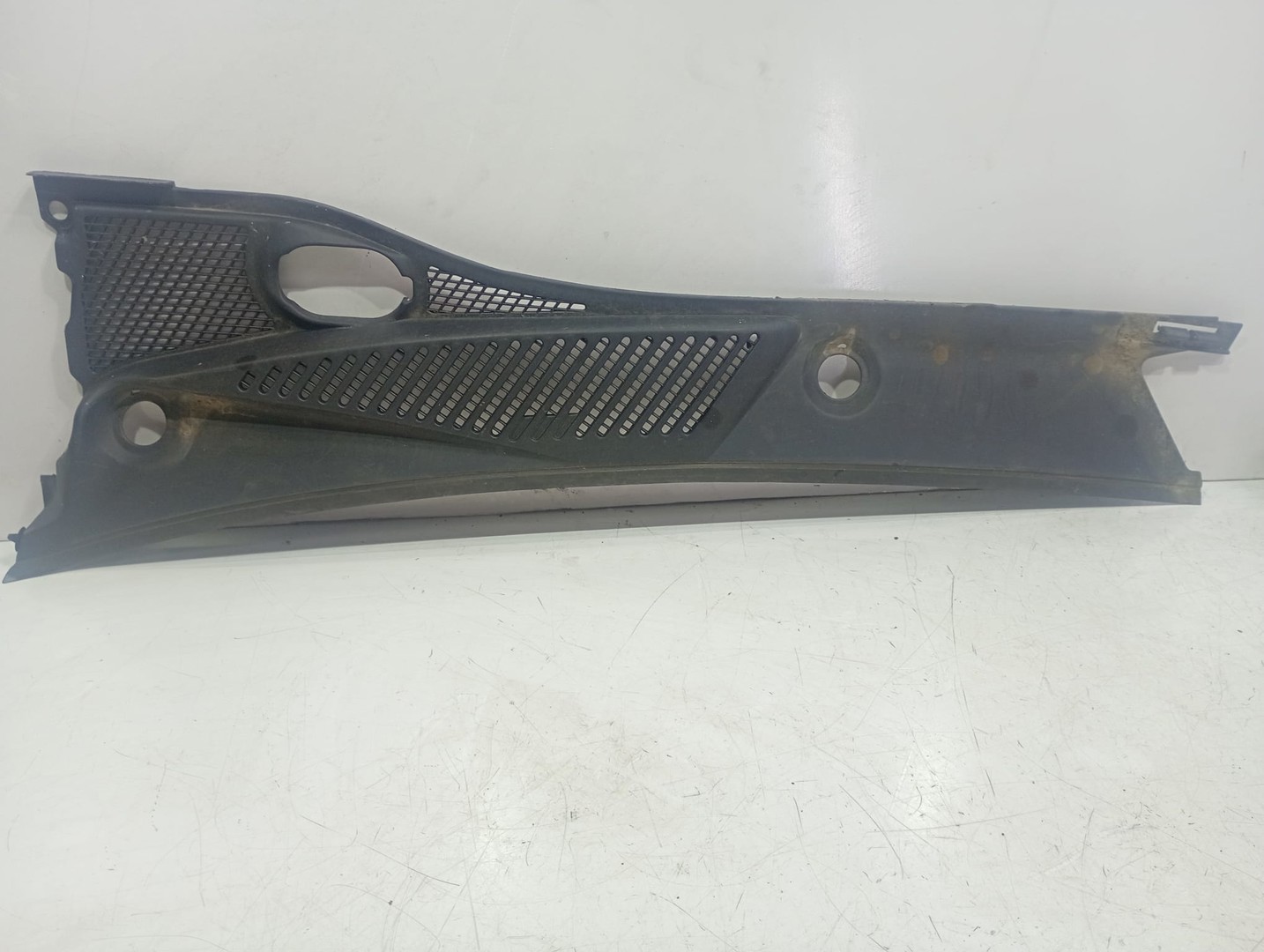 Grila stergatoare parbriz 7700410608 Renault Symbol 1 (facelift) (2002 - 2006)