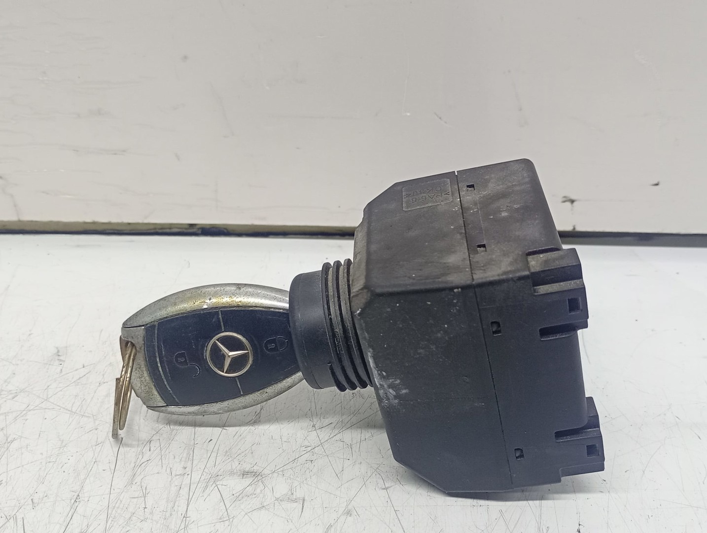 Contact cu cheie 1645450908 Mercedes Benz ML W164 (2005 - 2008)