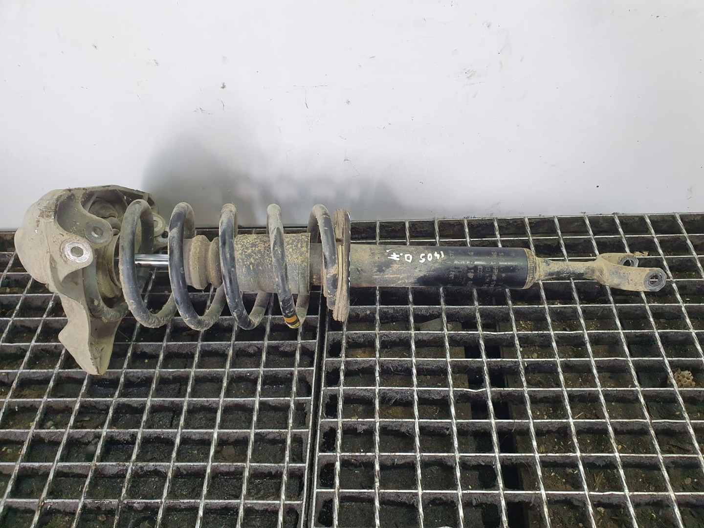 Amortizor fata 3b0413031q Volkswagen Passat B5.5 (facelift) (2000 - 2005)