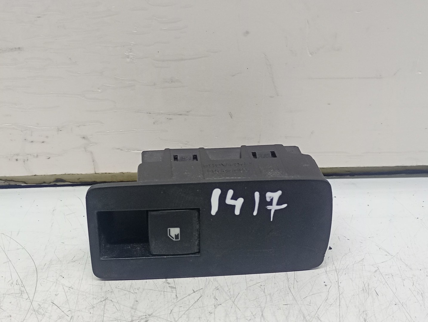Buton geam 13301888 Opel Insignia A (2008 - 2014)