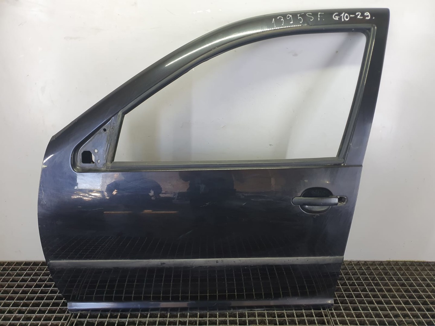 Usa stanga fata Volkswagen Golf 4 (1997 - 2006)