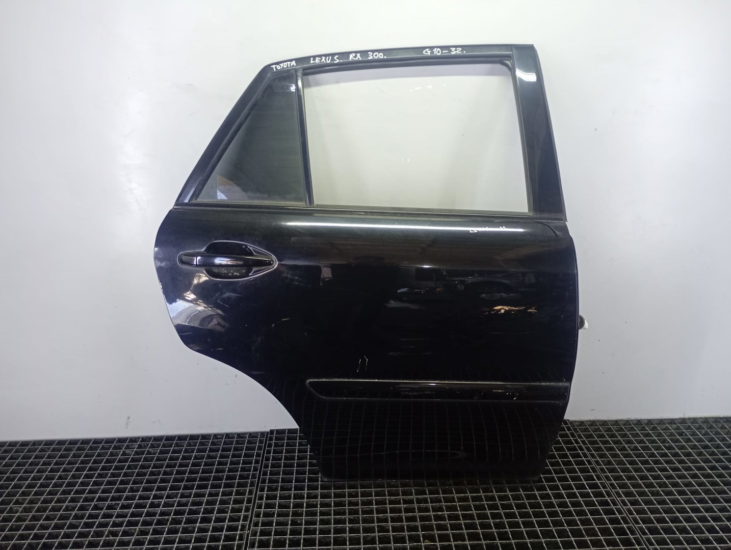 Usa dreapta fata Lexus RX 2 (2003 - 2009)