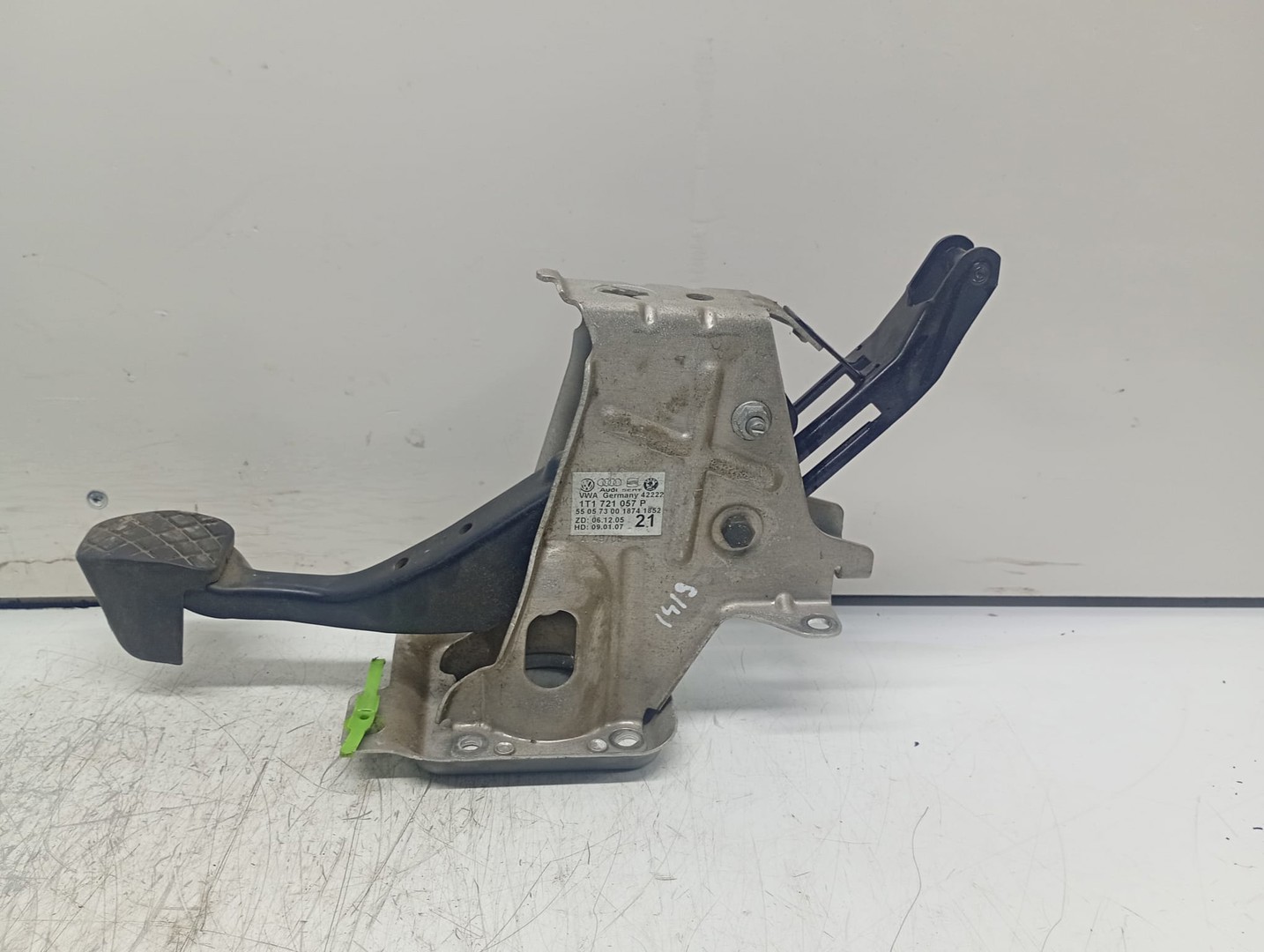 Pedala frana 1T1721057P Volkswagen Caddy 3 (2004 - 2010)