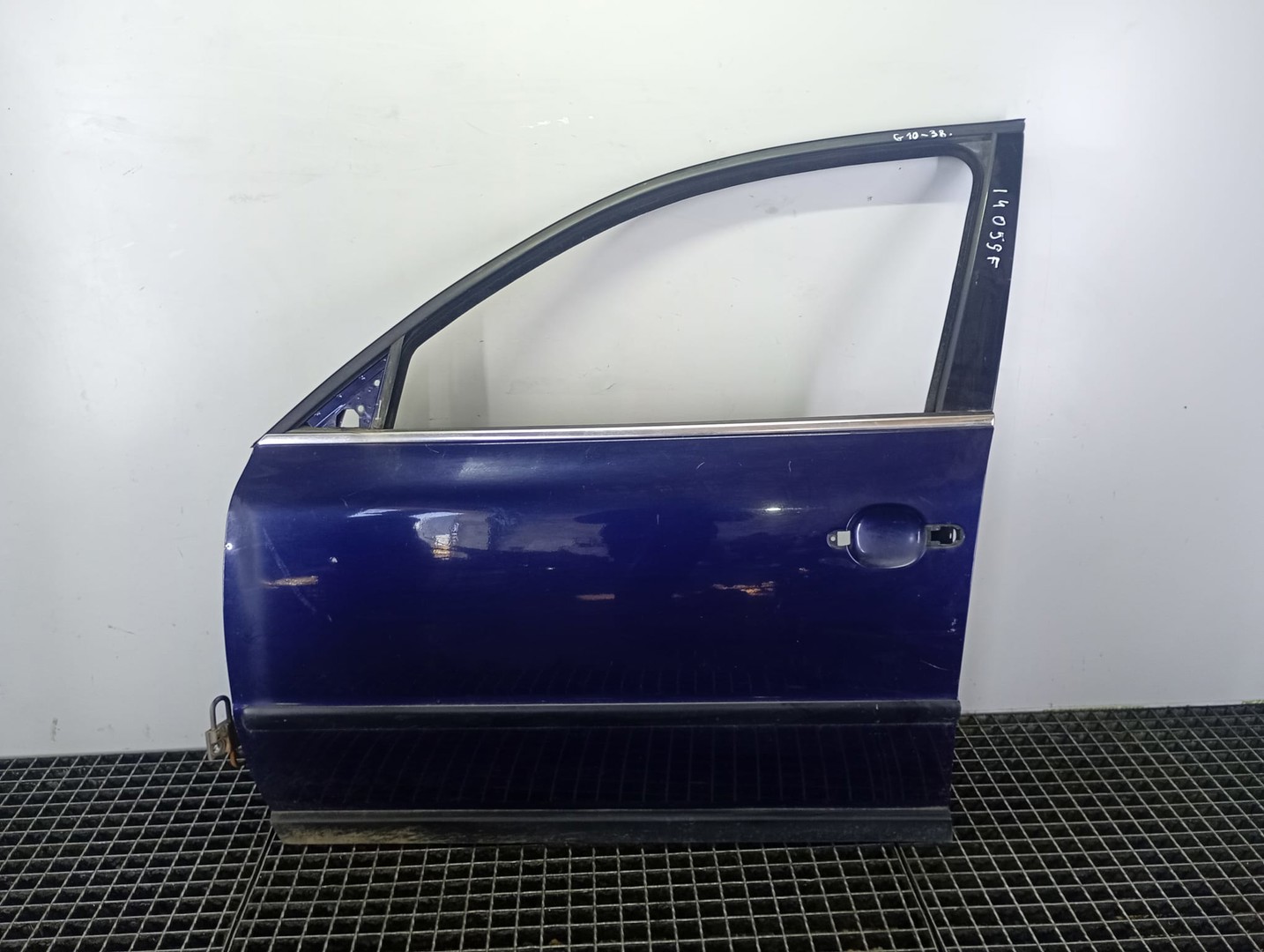 Usa stanga fata Volkswagen Passat B5.5 (facelift) (2000 - 2005)