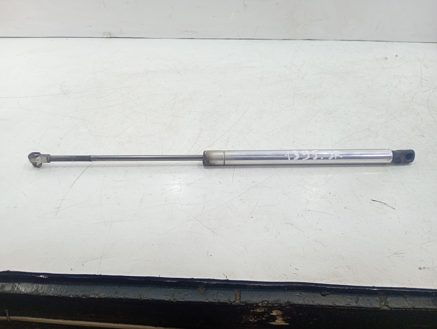 Amortizor haion 1j6827550c Volkswagen Golf 4 (1997 - 2006)
