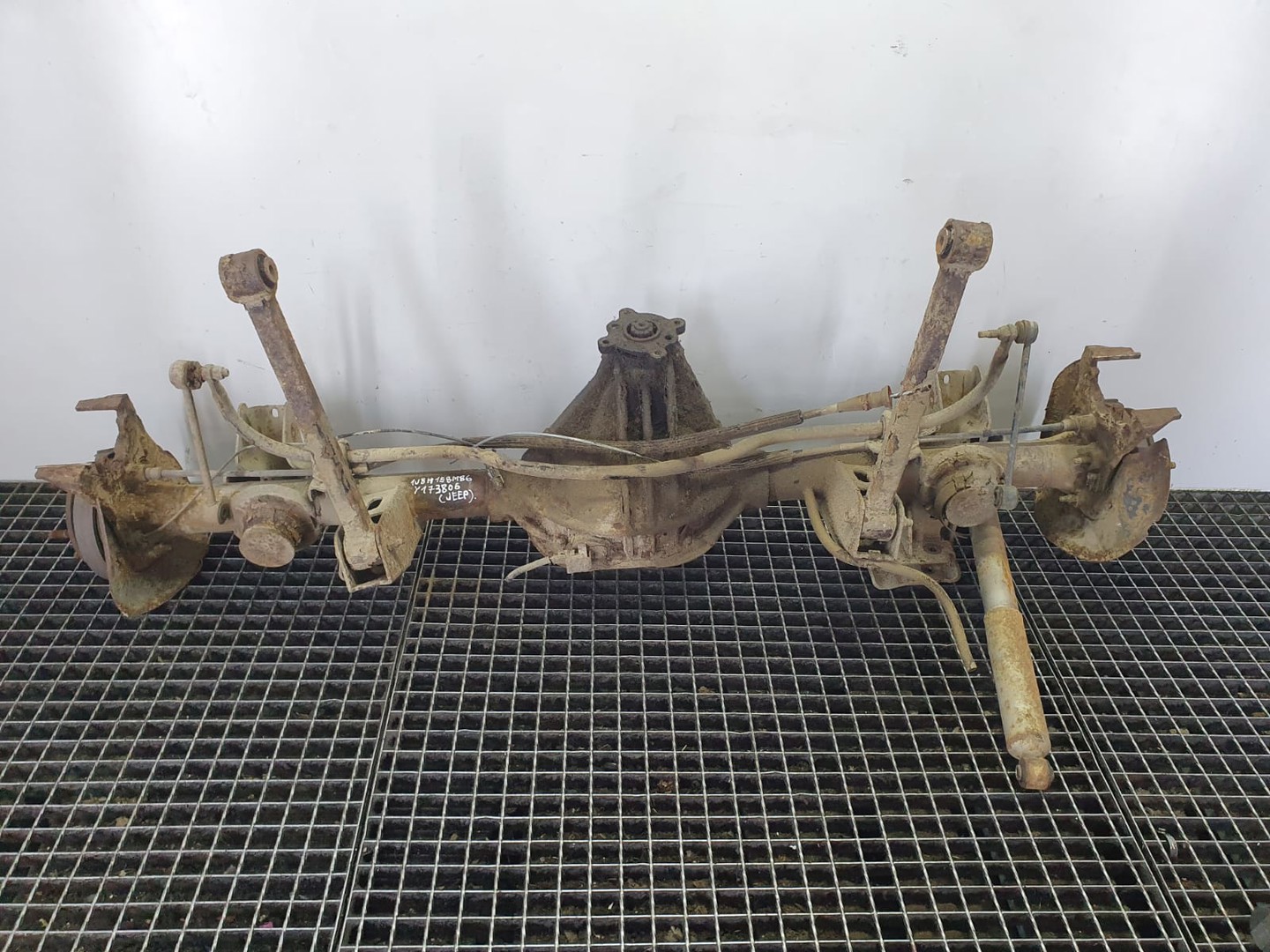 Punte spate Jeep Commander 1 (2006 - 2010)