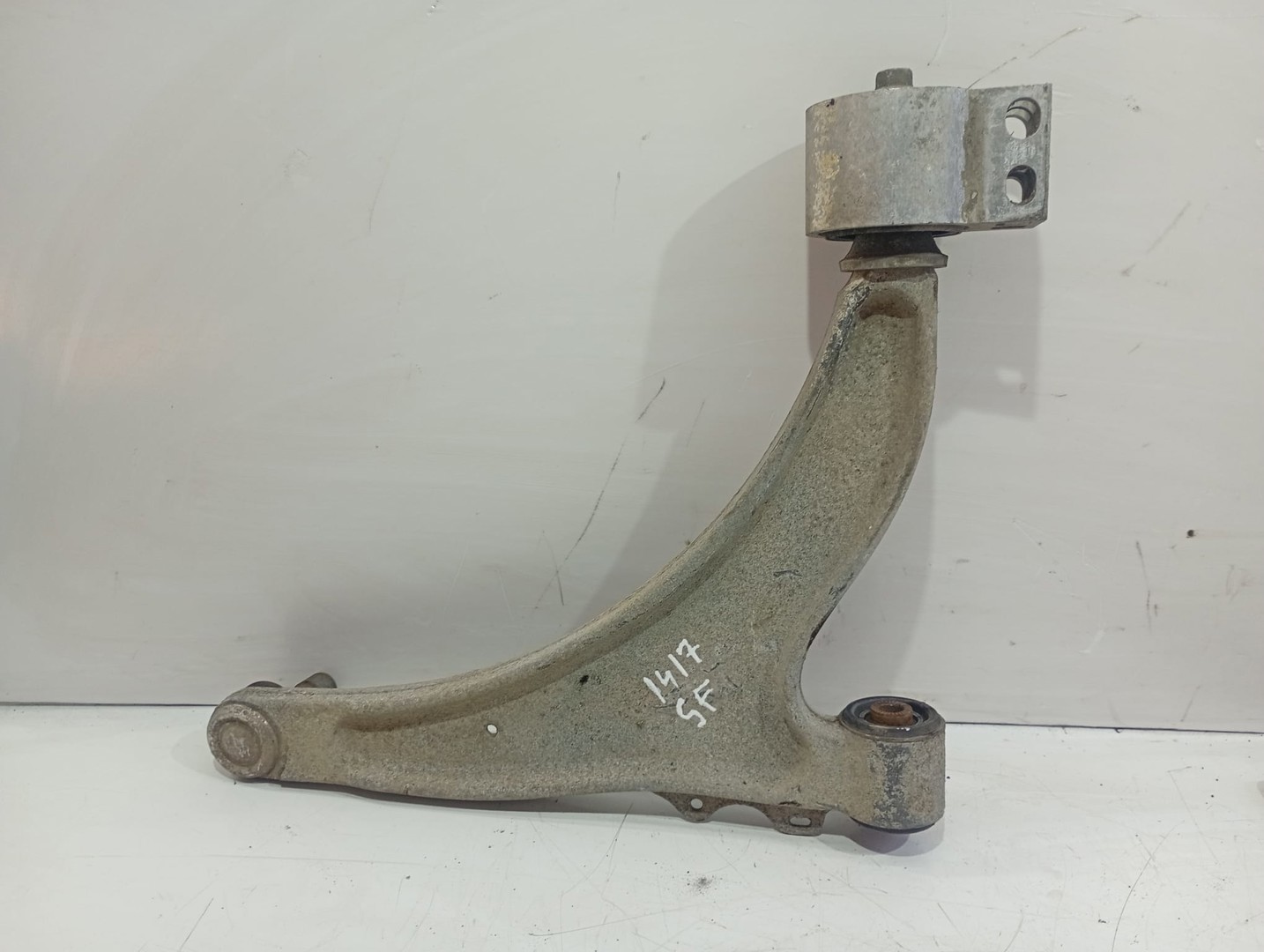 Brat suspensie stanga fata Opel Insignia A (2008 - 2014)