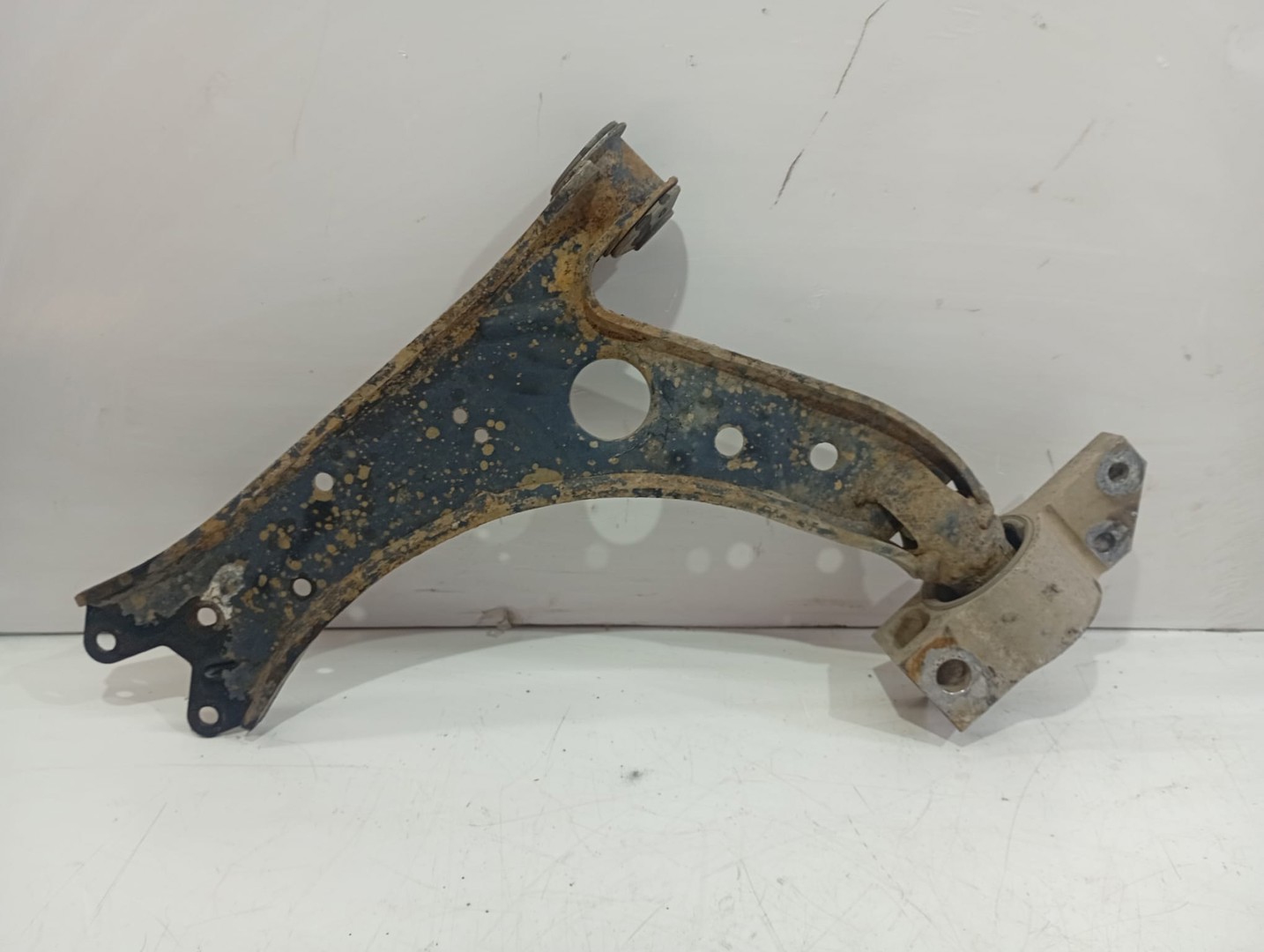 Brat suspensie fata Volkswagen Caddy 3 (2004 - 2010)