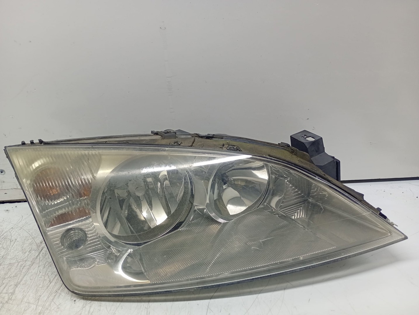 Far dreapta 0301174604 1S71-13005-TE Ford Mondeo MK3 (facelift) (2003 - 2007)