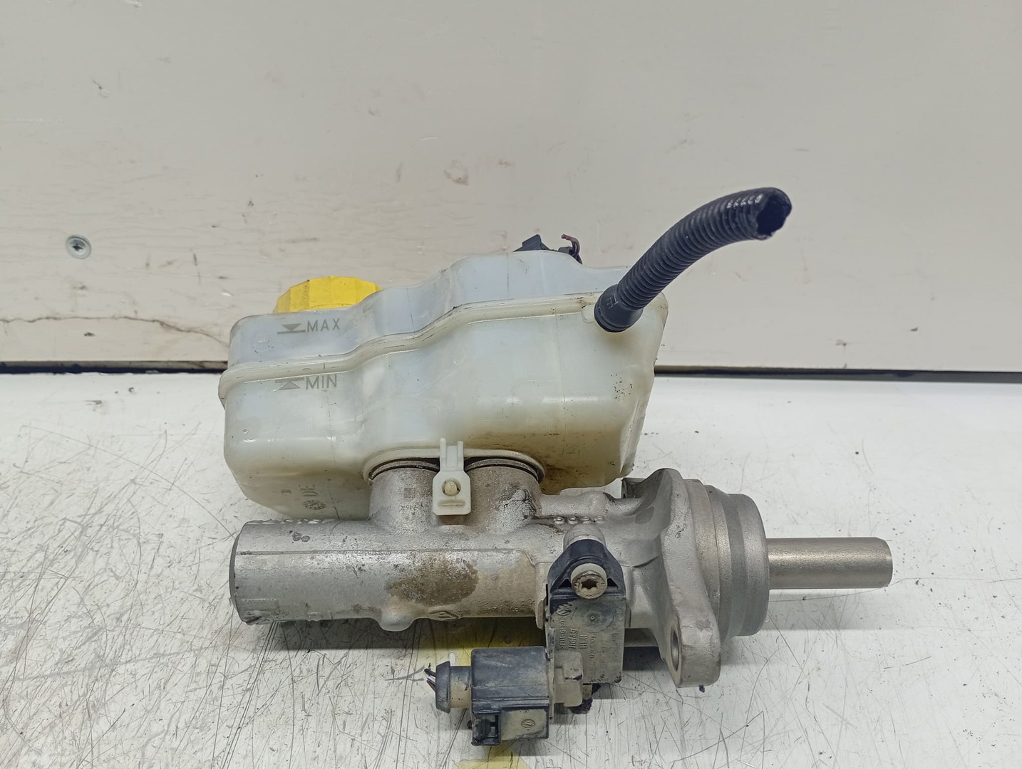 Pompa frana 6R0611301A Volkswagen Polo 5 (6R) (2009 - 2015)