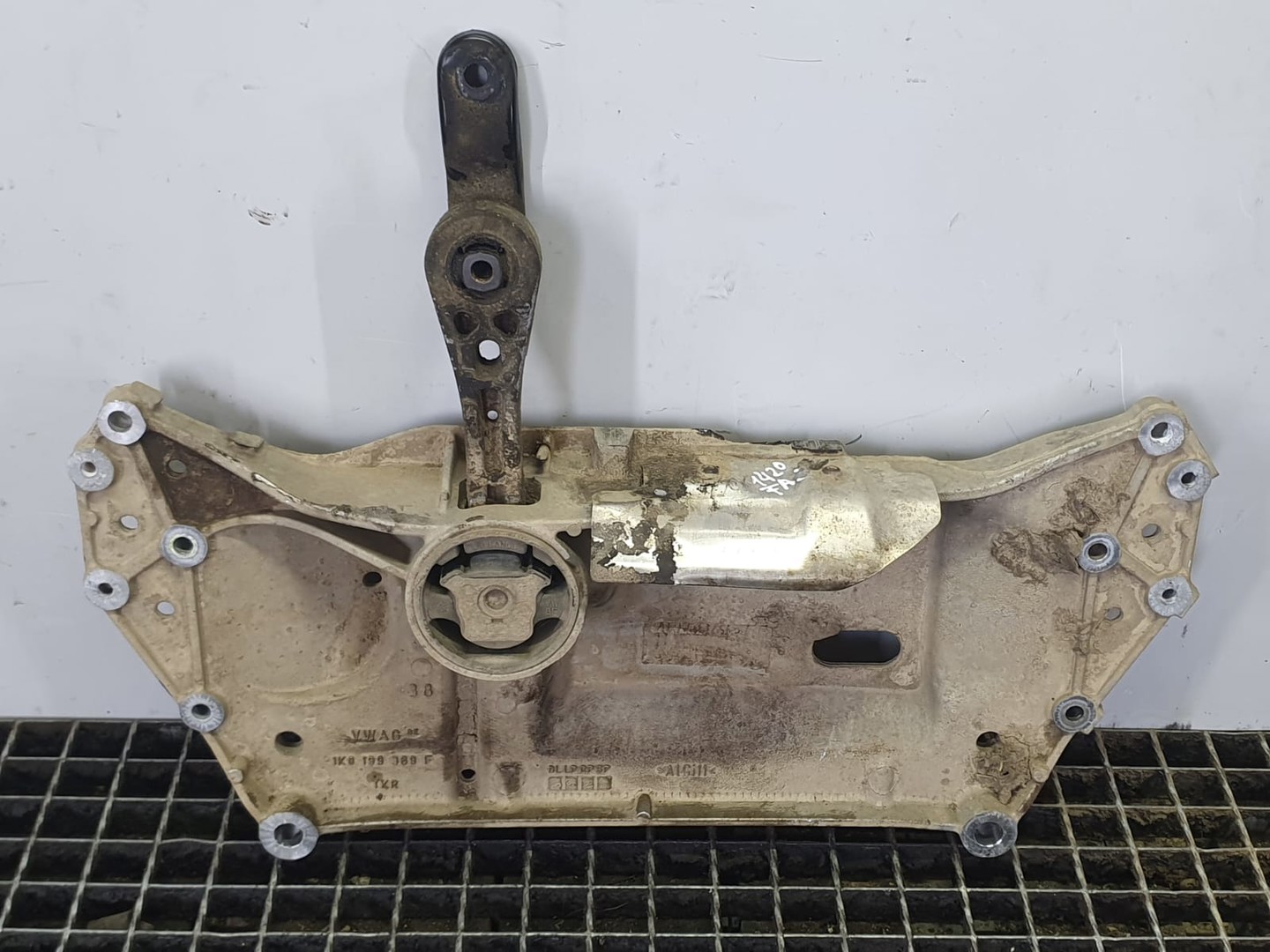 Cadru motor 1k0199369f Seat Leon 2 (1P) (2005 - 2009)