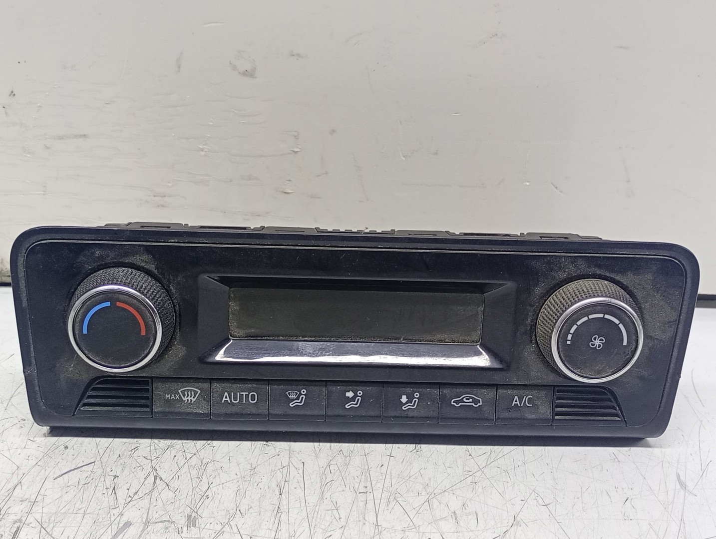 Panou clima ac E1086685 Skoda Fabia NJ (2014 - 2018)