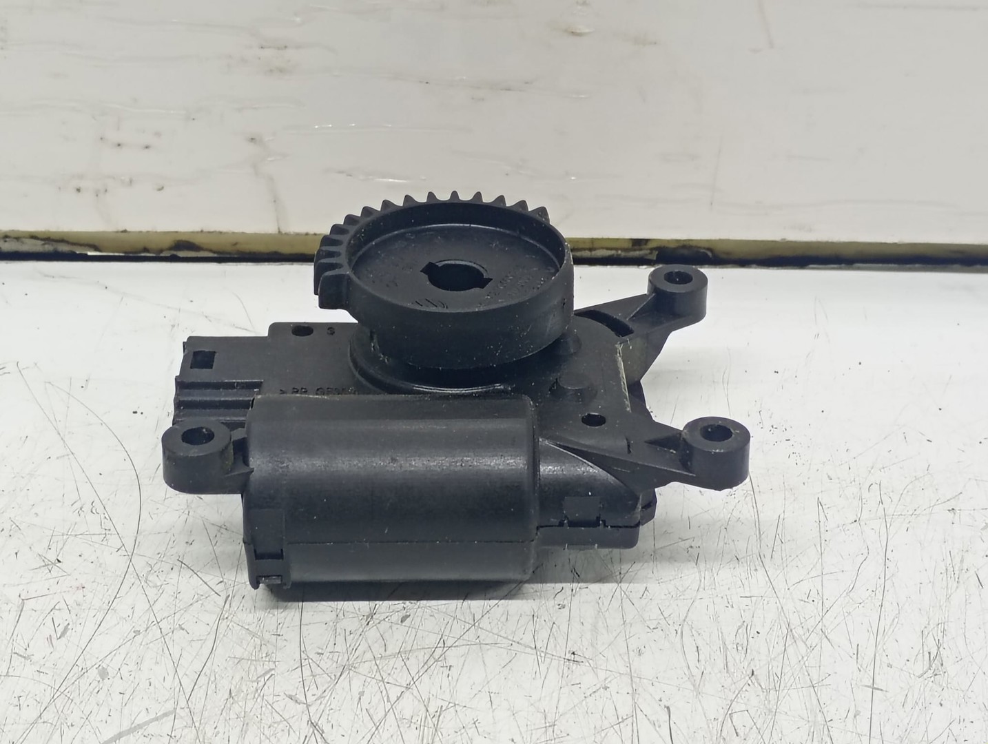 Motoras clapeta mixaj aer V326700290 Skoda Fabia NJ (2014 - 2018)