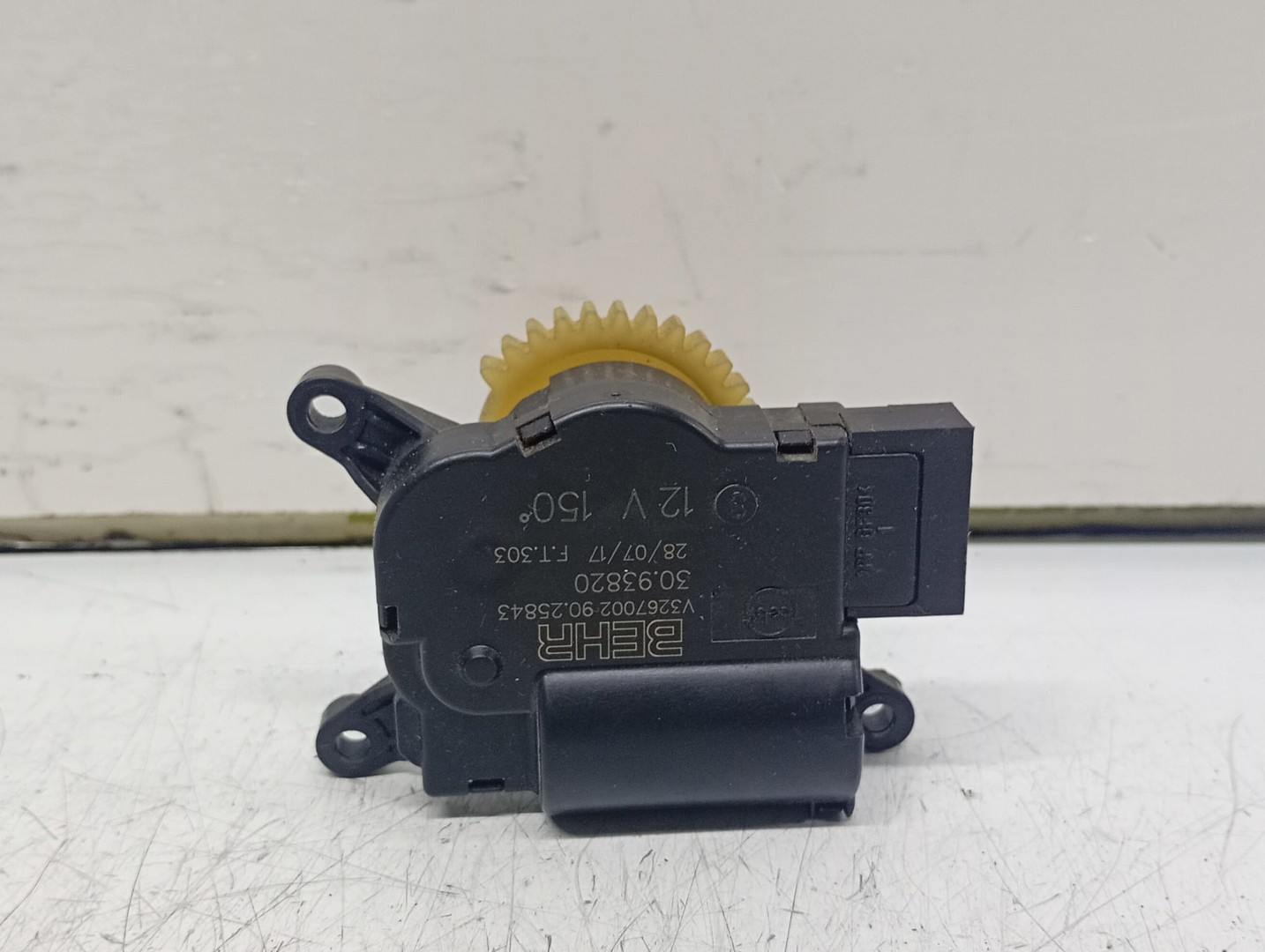 Motoras clapeta mixaj aer V326700290 Skoda Fabia NJ (2014 - 2018)