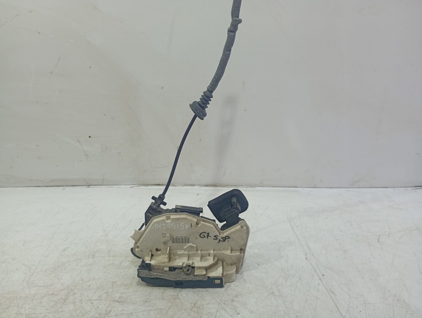 Broasca stanga spate 5k4839015r Volkswagen Golf 7 (2012 - 2017)