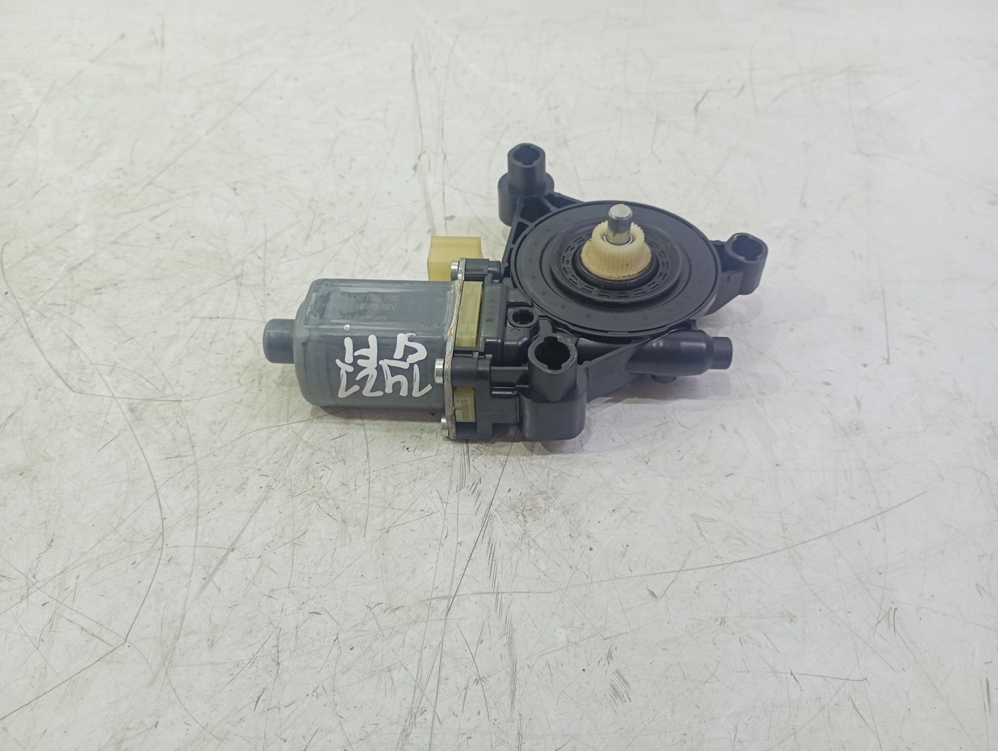 Motoras geam stanga fata 0130822705 Volkswagen Golf 7 (2012 - 2017)