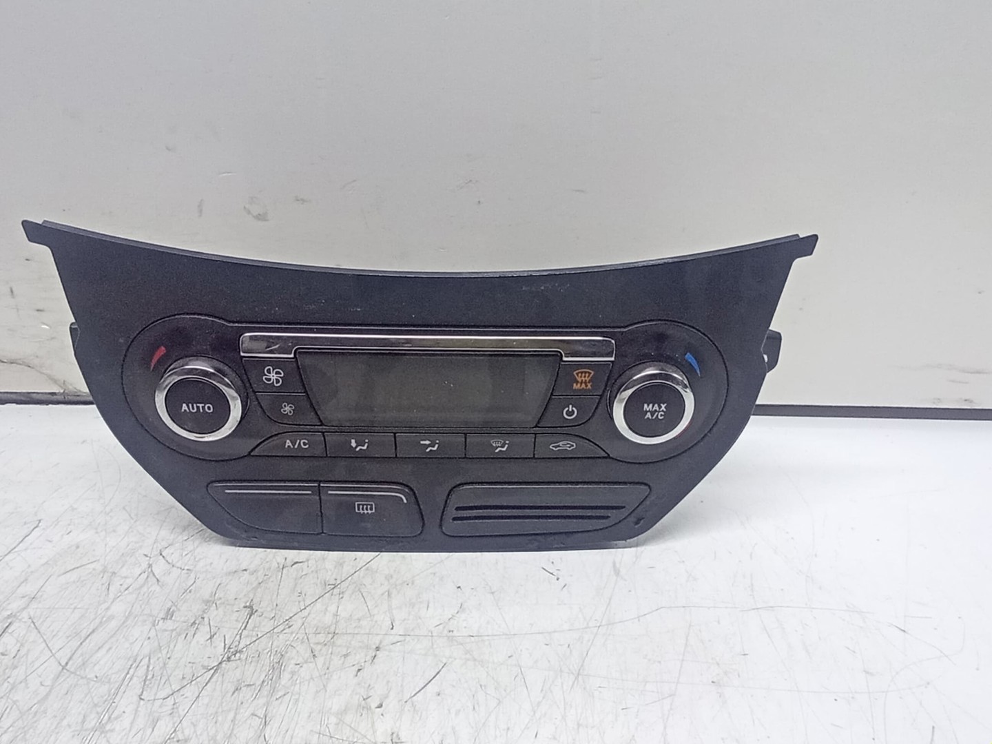 Panou clima ac DV4T18C612AC Ford Kuga 2 (2013 - 2020)