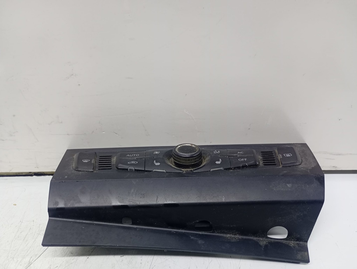 Panou clima ac 8T1820043AA Audi A4 B8/8K (2007 - 2011)