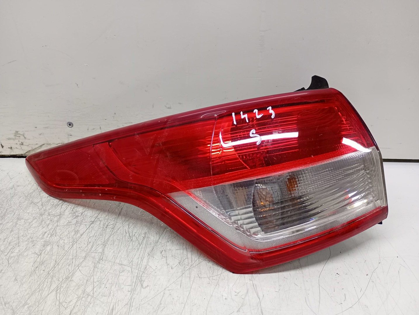 Stop stanga CV4413405AE Ford Kuga 2 (2013 - 2020)