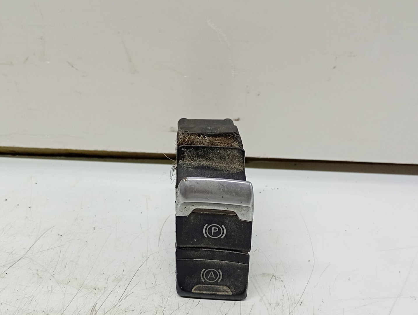 Buton frana de mana 8K1927225C Audi A4 B8/8K (2007 - 2011)
