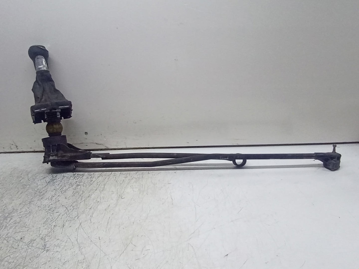 Timonerie manuala 6 trepte 8K0711151B Audi A4 B8/8K (2007 - 2011)