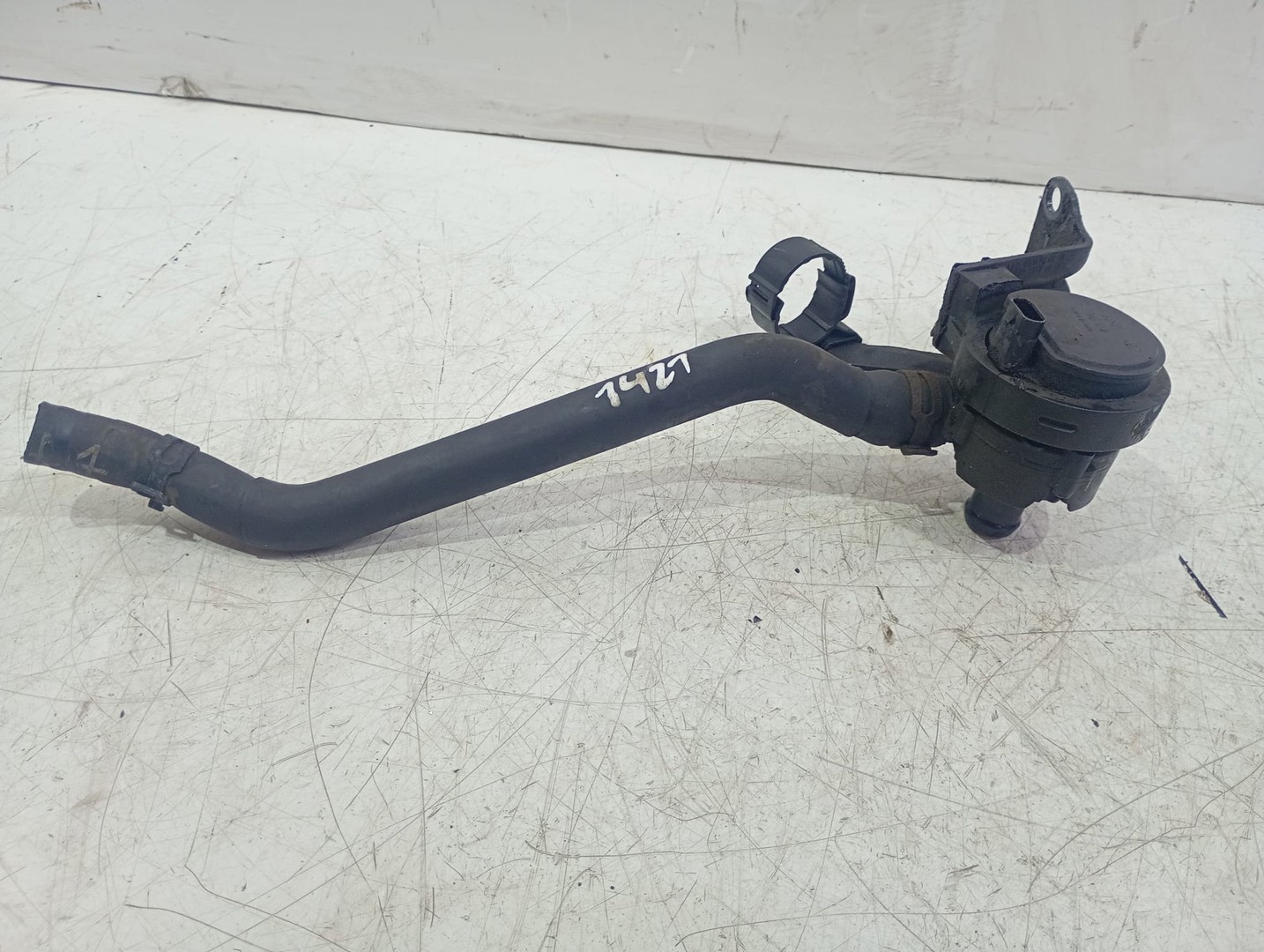Pompa recirculare apa 5g0965561 Volkswagen Golf 7 (2012 - 2017)