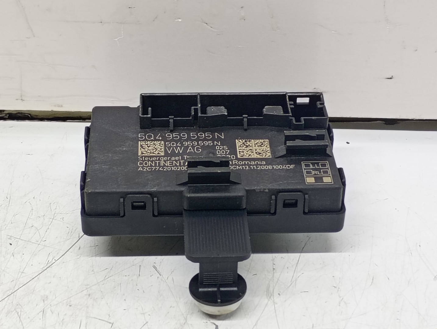 Modul confort usa spate stanga 5Q4959595N Skoda Karoq 1 (2017 - 2025)