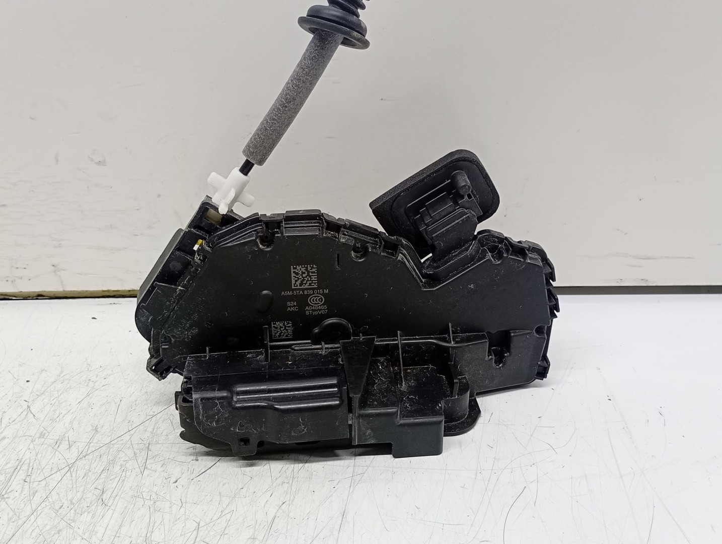 Broasca stanga spate 5TA839015M Skoda Karoq 1 (2017 - 2025)