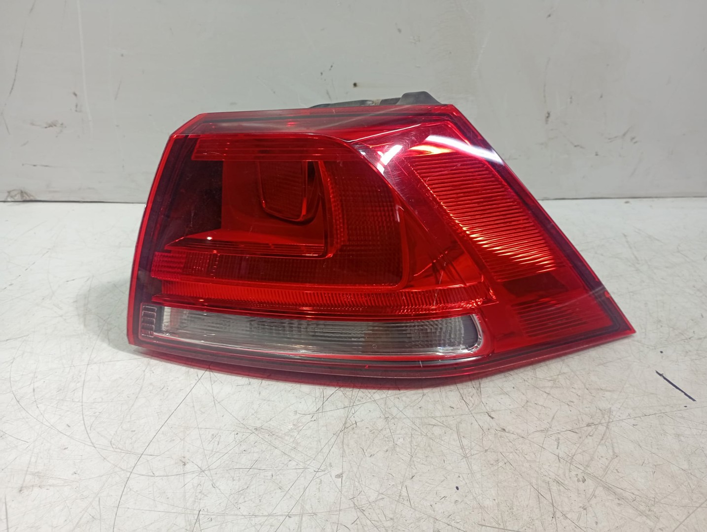 Stop dreapta haion 5g0945096m Volkswagen Golf 7 (2012 - 2017)