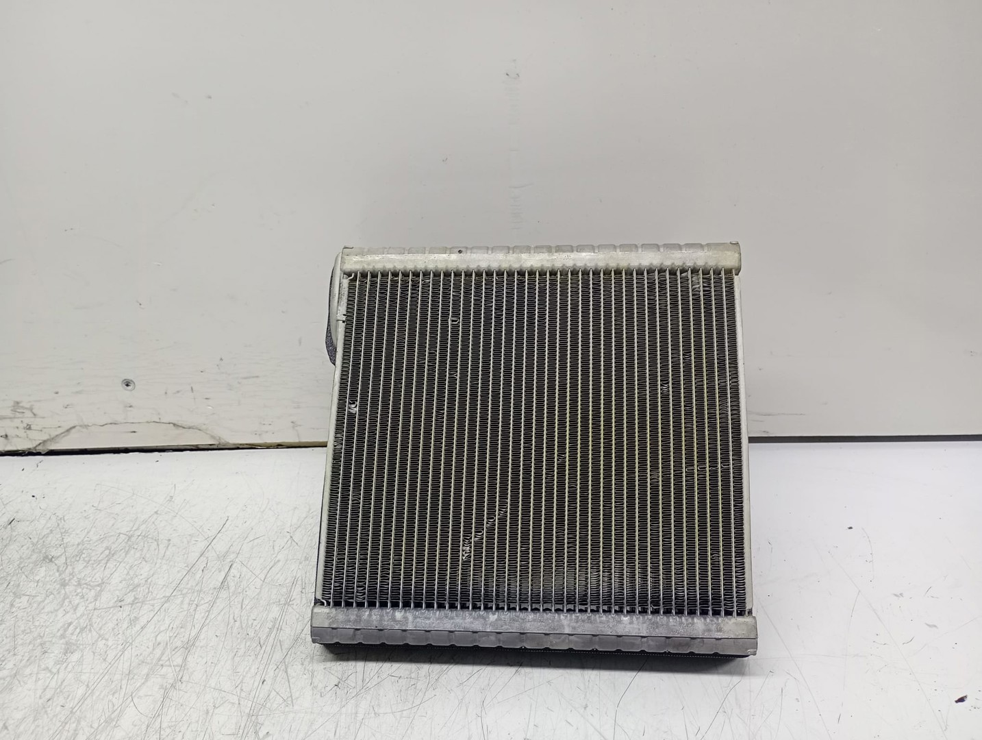 Radiator clima bord 5Q1816105E Skoda Karoq 1 (2017 - 2025)